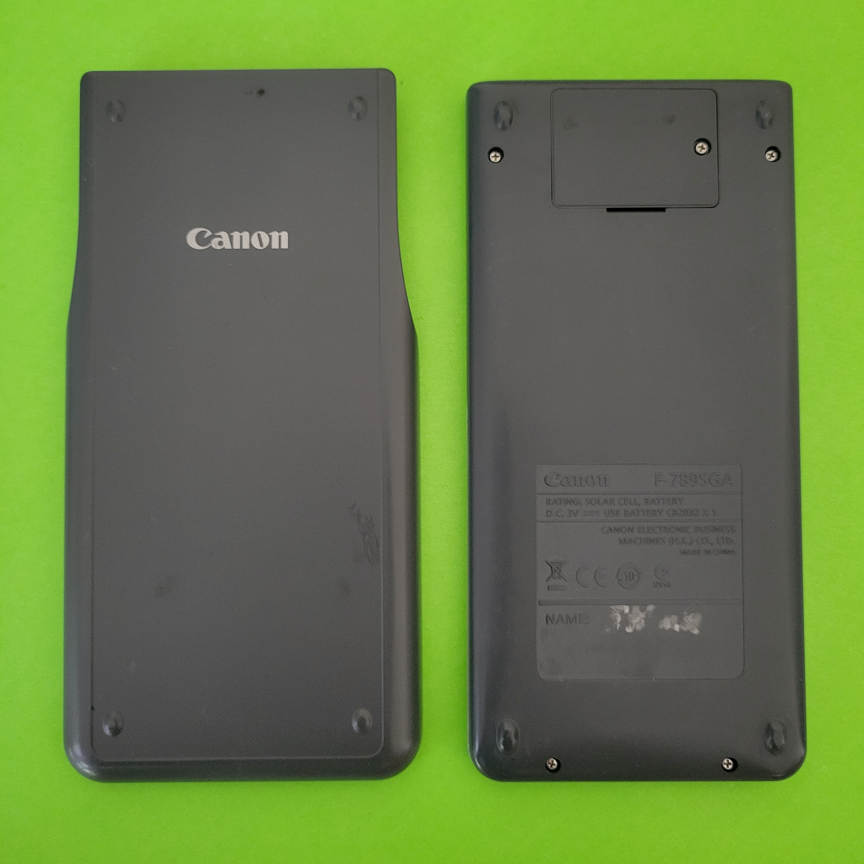 An image of the back of a Canon F-789SGA scientific/engineering calculator
